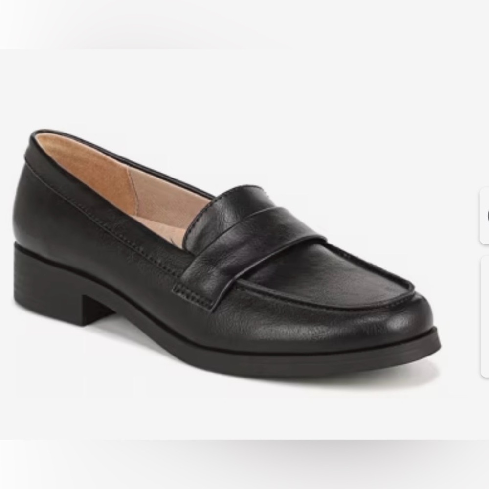 Sonoma Loafer by Life Stride black Size 7.5